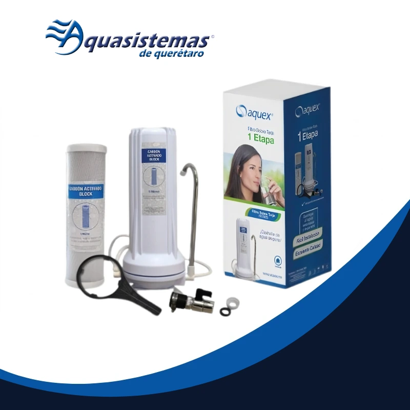 Equipo de filtración para piscinas, tanque blanco con accesorios, caja azul con marca Aquaex, elemento de instalación hidráulica, logotipo de Aquasistemas de Querétaro