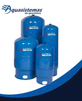 Conjunto de tanques presurizados azules de la marca Champion (AMTROL) mostrado en grupo, utilizados en instalaciones hidráulicas para piscinas y sistemas de agua.