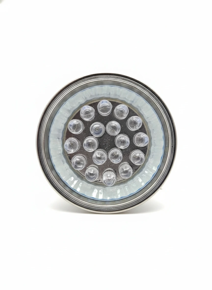 Lámpara LED circular con múltiples diodos emisores de luz en un diseño compacto y moderno.