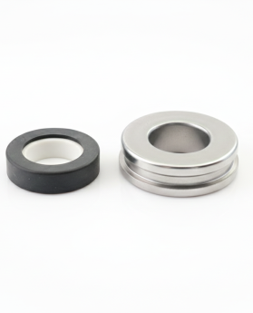 Conjunto de dos anillos, uno negro de goma y otro plateado metálico, utilizados en aplicaciones mecánicas.