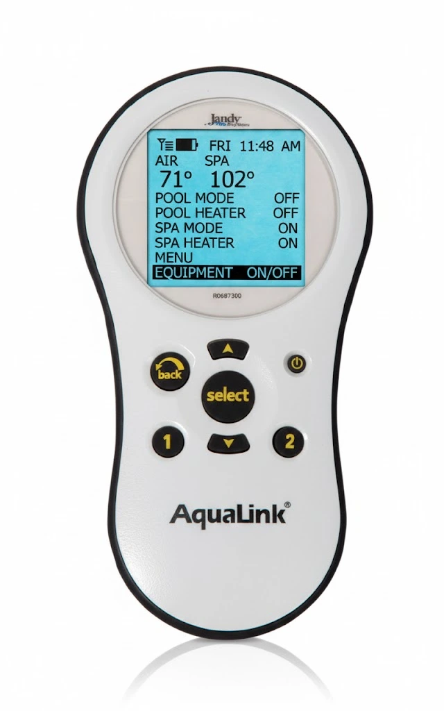 Control remoto AquaLink con pantalla digital y botones para ajustar temperatura y modos de piscina y spa.